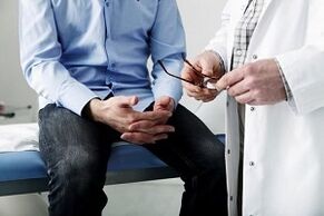 consulta médica por síntomas de prostatitis